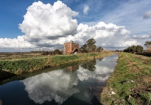 nuvole, riflesso, acqua, canale, rudere, fiume, casa, sponde